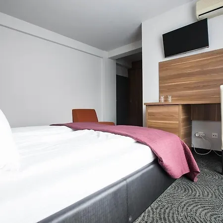 Hotel President