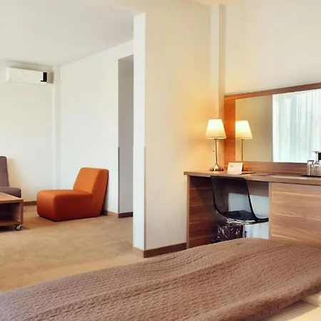 Hotel President 3*
